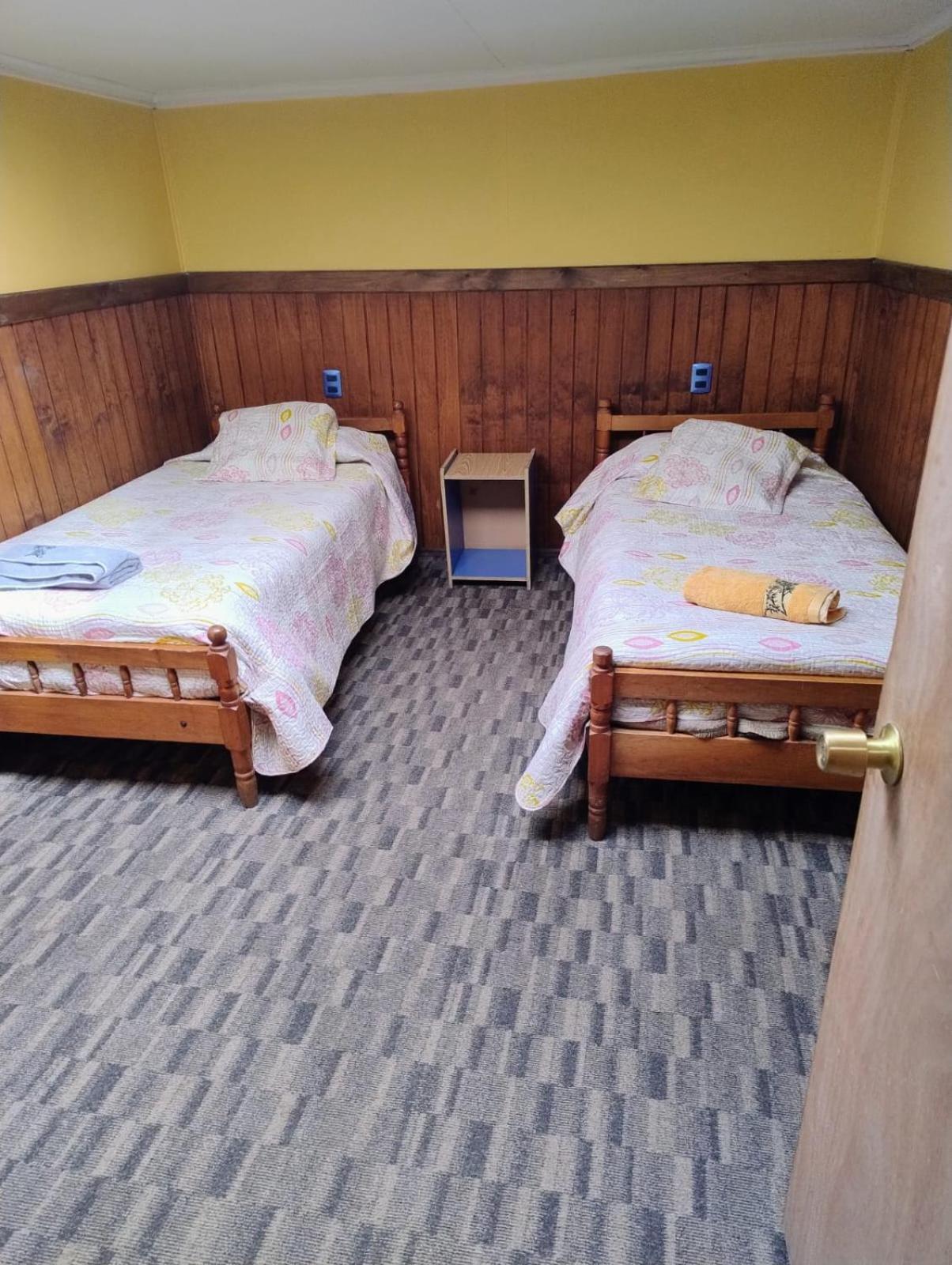 Hostal Y Residencial El Mundial Puerto Natales Zewnętrze zdjęcie